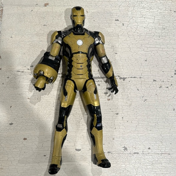 HUGE 18” tall iron man doll - lights up and talks - Picture 1 of 2